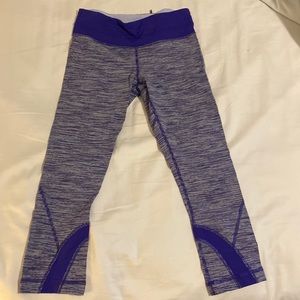 Purple/White Lululemon Capri, Size 4